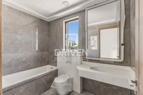 Vila u Al Furjan, Dubai, UAE 4 spavaćih soba, 608.61 m2 Br. 756788 - fotografija 20