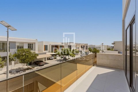Vila u Al Furjan, Dubai, UAE 4 spavaćih soba, 608.61 m2 Br. 756788 - fotografija 21
