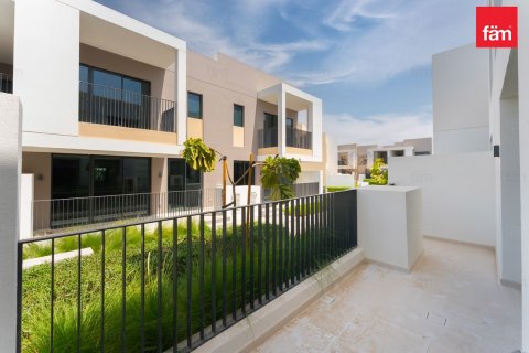 Villa zur Miete in Dubai, VAE 3 Schlafzimmer, 125.1 m2 Nr. 769245 - Foto 1