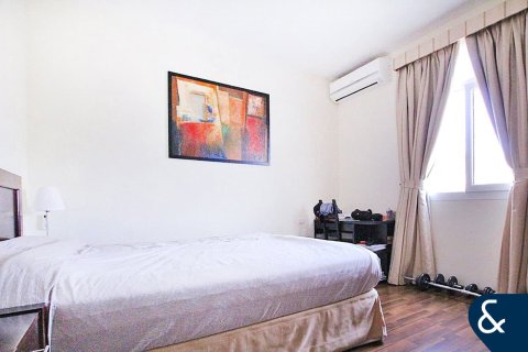 Vila di Arabian Ranches, Dubai, UEA 4 kamar tidur, 253 m2 nomor 666291 - foto 9