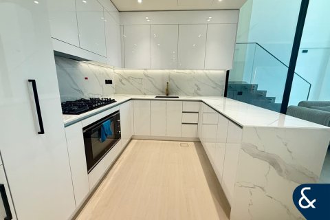 Appartement te koop in Jumeirah Village Circle, Dubai, VAE 2 slaapkamers, 132 vr.m., nr 666293 - foto 1