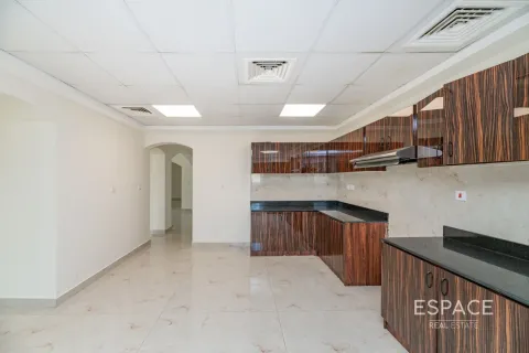 Vila u gradu Meadows, Dubai, UAE 4 spavaće sobe, 381 m2 Br. 661258 - Slika 6