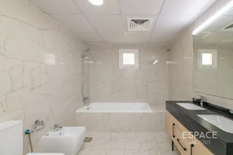 Vila u gradu Meadows, Dubai, UAE 4 spavaće sobe, 381 m2 Br. 661258 - Slika 15