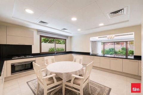 Vila di Meydan, Dubai, UEA 4 kamar tidur, 307.5 m2 nomor 713570 - foto 5