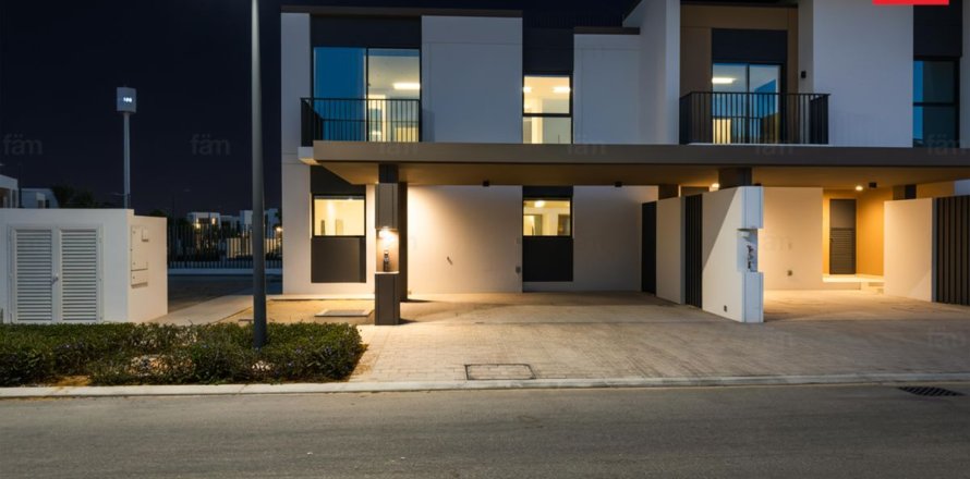 Vilă în Dubai, EAU 4 dormitoare, 351.7 mp.  №713569