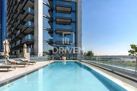 Apartmen di Business Bay, Dubai, UAE 2 bilik tidur, 117.89 meter persegi № 746497 - foto 18