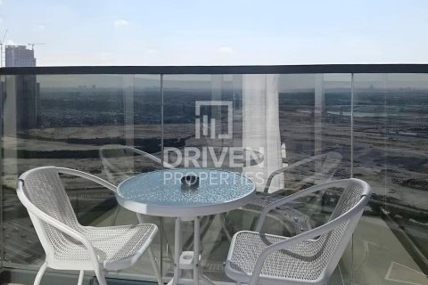 Apartmen di Business Bay, Dubai, UAE 2 bilik tidur, 117.89 meter persegi № 746497 - foto 16