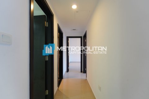Apartment in Al Reef, Abu Dhabi, UAE 2 bedrooms, 112.1 sq.m. № 636835 - photo 6