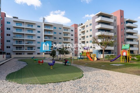 Apartment in Al Reef, Abu Dhabi, UAE 2 bedrooms, 112.1 sq.m. № 636835 - photo 17