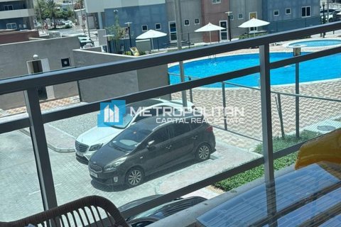 Apartment in Al Reef, Abu Dhabi, UAE 2 bedrooms, 112.1 sq.m. № 636835 - photo 3