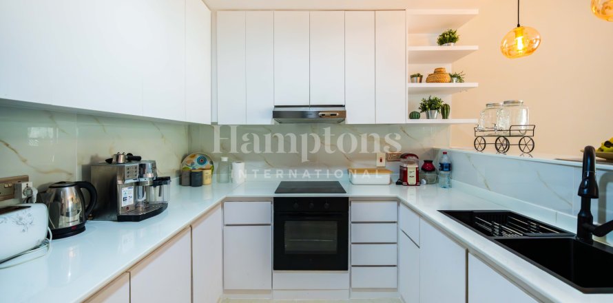 Lakás itt: The Views, Dubai, EAE, 2 hálószoba, 180.79 m², azonosító: 651295