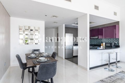 Apartment til leje i Dubai Marina, Dubai, UAE 2 soveværelser, 141.30546300 kvm № 651298 - foto 4