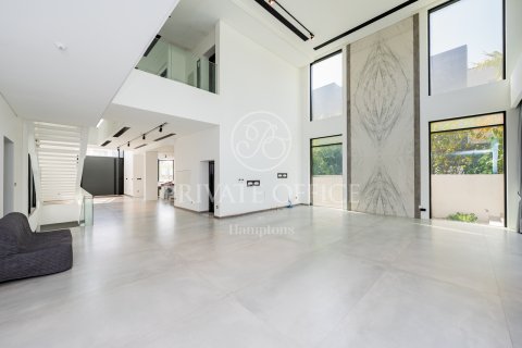 Villa para arrendamento em Dubai Hills Estate, Dubai, EAU 6 quartos, 1114.83600000 m2 № 651296 - foto 1