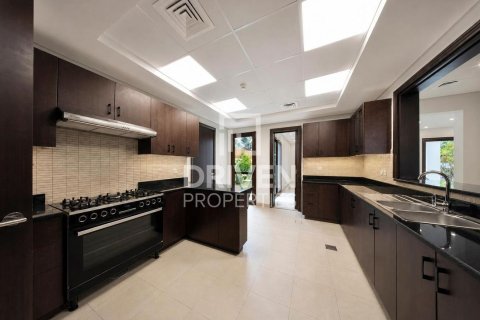 Villa til leie i Mirdif, Dubai, Emiratene 4 soverom, 418.99 kvm Nr. 757309 - Foto 10