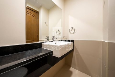 Appartement te huur in Meydan, Dubai, VAE 2 slaapkamers, 231.98 vr.m., nr 757313 - foto 18