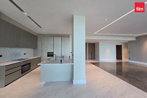 Apartment in Palm Jumeirah, Dubai, UAE 3 bedrooms, 477.4 sq.m. № 754838 - photo 7