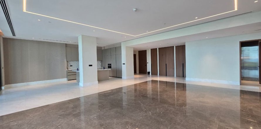 Apartment in Palm Jumeirah, Dubai, UAE 3 bedrooms, 477.4 sq.m. № 754838