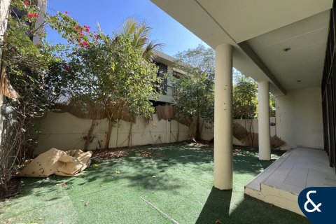 Adosado en venta en DAMAC Hills (Akoya by DAMAC), Dubai, EAU 3 dormitorios, 209 m2 № 697988 - foto 12