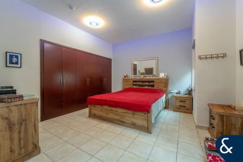 Kamienica na sprzedaż w Dubai Sports City, Dubai, ZEA 4 sypialnie, 247 mkw., nr 697989 - zdjęcie 14