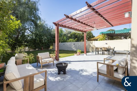 Arabian Ranches, Dubai, संयुक्त अरब अमीरात में विला, 4 बेडरूम, 226 वर्ग मीटर, संख्या 697990 - फ़ोटो 1