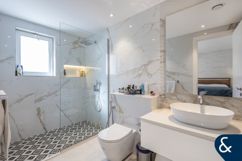 Arabian Ranches, Dubai, संयुक्त अरब अमीरात में विला, 4 बेडरूम, 226 वर्ग मीटर, संख्या 697990 - फ़ोटो 9