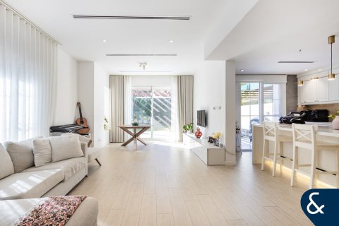 Arabian Ranches, Dubai, संयुक्त अरब अमीरात में विला, 4 बेडरूम, 226 वर्ग मीटर, संख्या 697990 - फ़ोटो 2