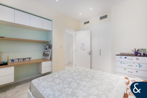 Arabian Ranches, Dubai, संयुक्त अरब अमीरात में विला, 4 बेडरूम, 226 वर्ग मीटर, संख्या 697990 - फ़ोटो 11