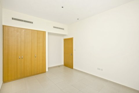 טאונהאוס להשכרה ב Al Furjan, Dubai, איחוד האמירויות 3 חדרי שינה, 301 מ"ר, מספר 740624 - תמונה 13