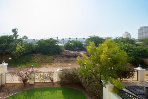 Al Hamra Village, Ras Al Khaimah, UAE의 판매용 타운하우스 침실 4개, 255.5제곱미터 번호 709454 - 사진 3