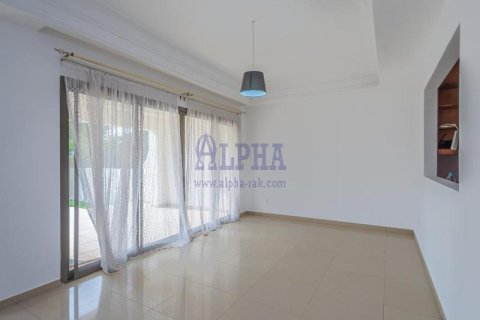 Al Hamra Village, Ras Al Khaimah, UAE의 판매용 타운하우스 침실 4개, 255.5제곱미터 번호 709454 - 사진 12