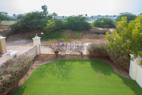 Al Hamra Village, Ras Al Khaimah, UAE의 판매용 타운하우스 침실 4개, 255.5제곱미터 번호 709454 - 사진 7