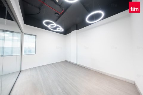 Dubai, BAE’de kiralık ofis 196 m&sup2; No 696817 - fotoğraf 5