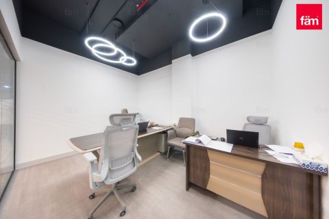 Dubai, BAE’de kiralık ofis 196 m&sup2; No 696817 - fotoğraf 6