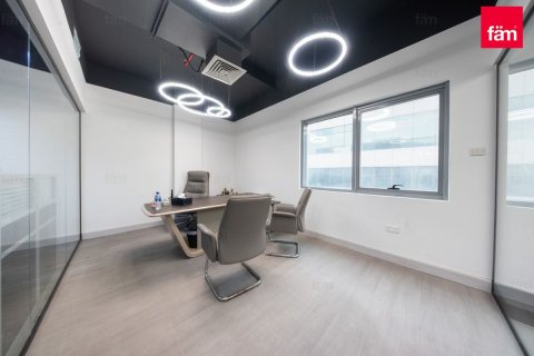 Dubai, BAE’de kiralık ofis 196 m&sup2; No 696817 - fotoğraf 4