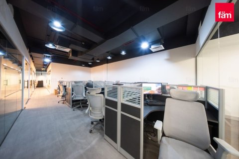 Dubai, BAE’de kiralık ofis 196 m&sup2; No 696817 - fotoğraf 9