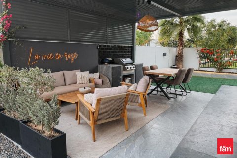 Városi lakóépület itt: Dubai, EAE, 4 hálószoba, 257.3 m², azonosító: 696822 - fénykép 3