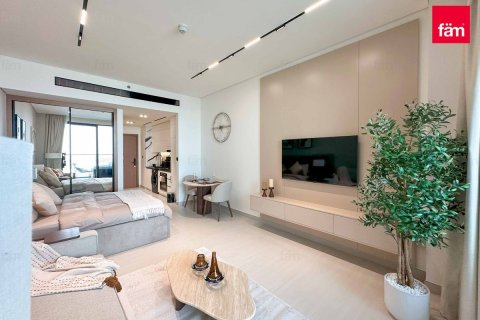 Apartment in Business Bay, Dubai, UAE 50.4 sq.m. № 631707 - photo 1