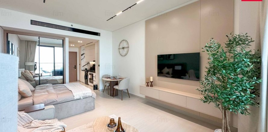 Apartment in Business Bay, Dubai, UAE 50.4 sq.m. № 631707