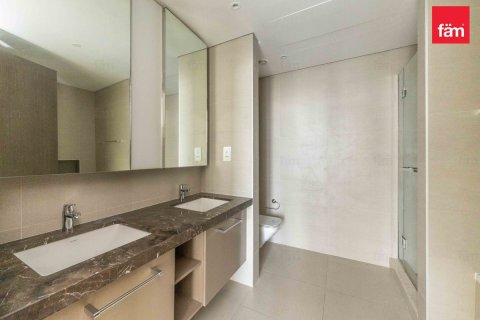 Appartamento in vendita a Downtown Dubai (Downtown Burj Dubai), Dubai, EAU 2 camere da letto, 131.2 mq. № 714353 - foto 18