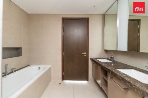 Appartamento in vendita a Downtown Dubai (Downtown Burj Dubai), Dubai, EAU 2 camere da letto, 131.2 mq. № 714353 - foto 17