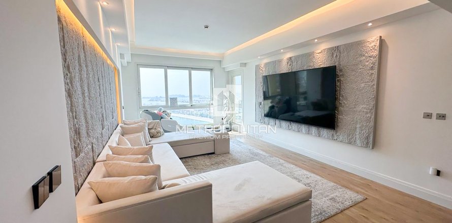 Apartament në Palm Jumeirah, Dubai, Emiratet e Bashkuara Arabe 3 dhoma gjumi, 234 m2. № 665040