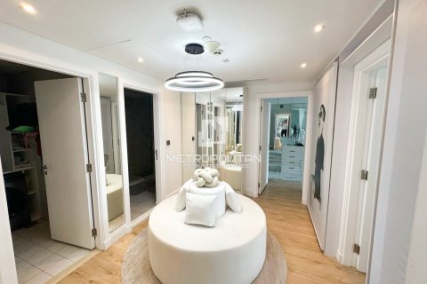 Apartament në Palm Jumeirah, Dubai, Emiratet e Bashkuara Arabe 3 dhoma gjumi, 234 m2. № 665040 - Foto 4