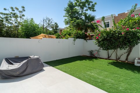 Villetta a schiera in vendita a Dubai, EAU 2 camere da letto, 157 mq. № 709739 - foto 12