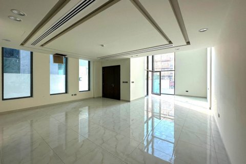 Villa itt: Dubai, EAE, 4 hálószoba, 259 m², azonosító: 735969 - fénykép 9