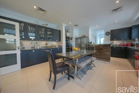 Vila di Palm Jumeirah, Dubai, UAE 6 bilik tidur, 1245 meter persegi № 681021 - foto 15