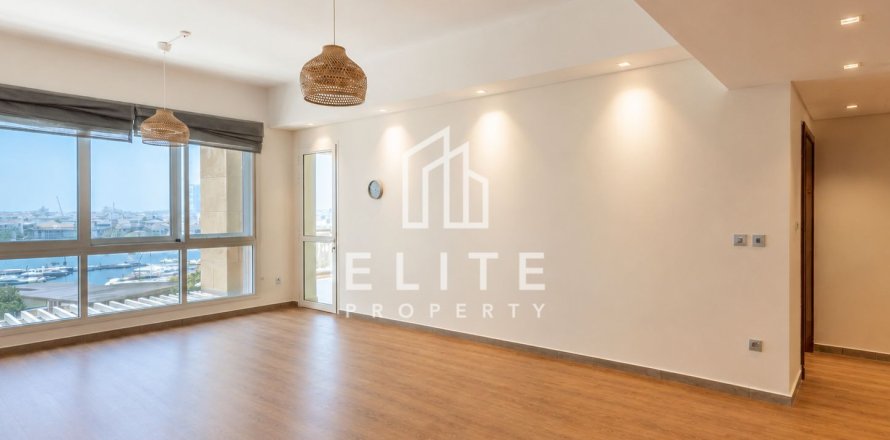 Lakás itt: Palm Jumeirah, Dubai, EAE, 3 hálószoba, 227 m², azonosító: 757709