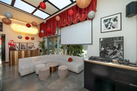 Magazin de vânzare în Dubai Land, Dubai, EAU 208 mp.  №703308 - poză 3