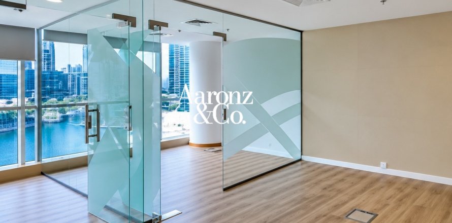 Toimisto Business Bay, Dubai, Arabiemiraatit 83 m2 № 703397