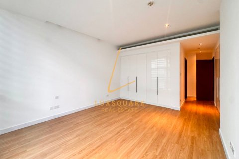 Снять в аренду квартиру в Аль-Васл, Дубай, ОАЭ 3 спальни, 215м2, № 738747 - фото 16