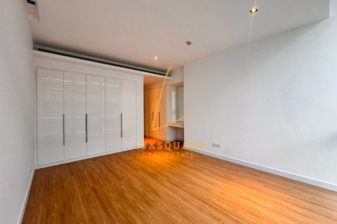 Снять в аренду квартиру в Аль-Васл, Дубай, ОАЭ 3 спальни, 215м2, № 738747 - фото 4